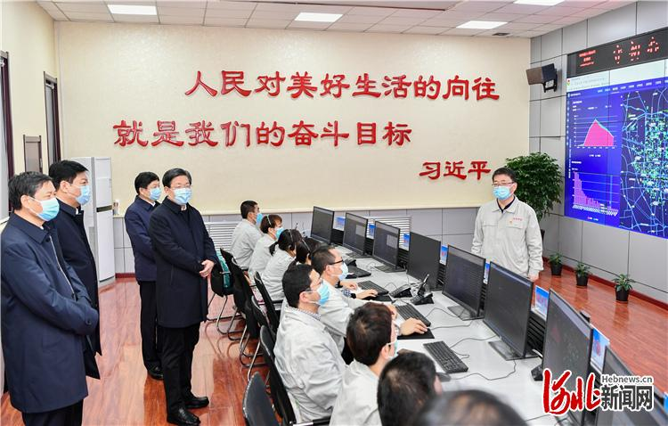 王东峰在石暗访检查供暖事情：时刻体贴民生冷暖(图1)