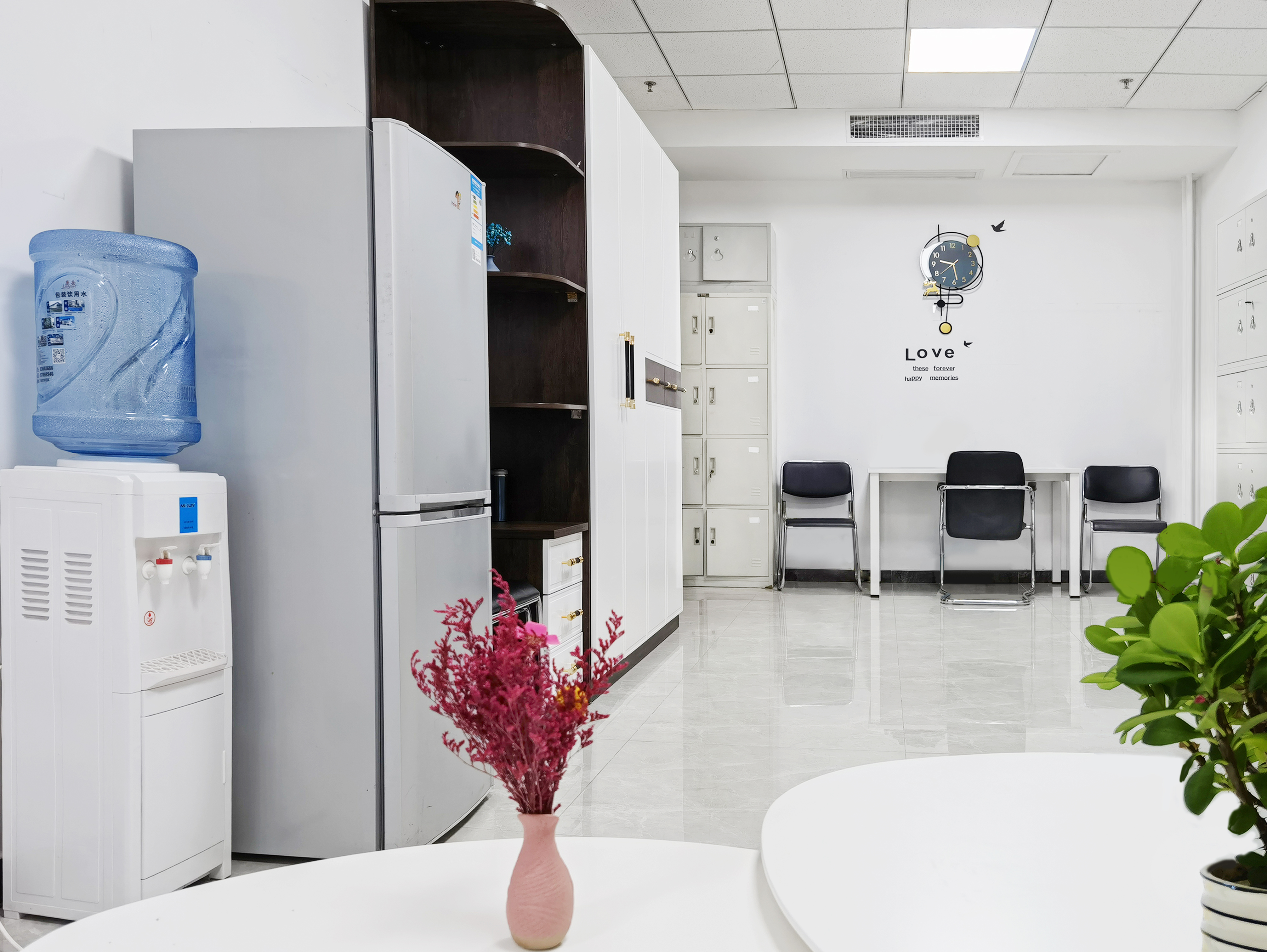 【眷注员工“喂”爱行动】“爱心妈妈小屋”正式投入使用！(图3)