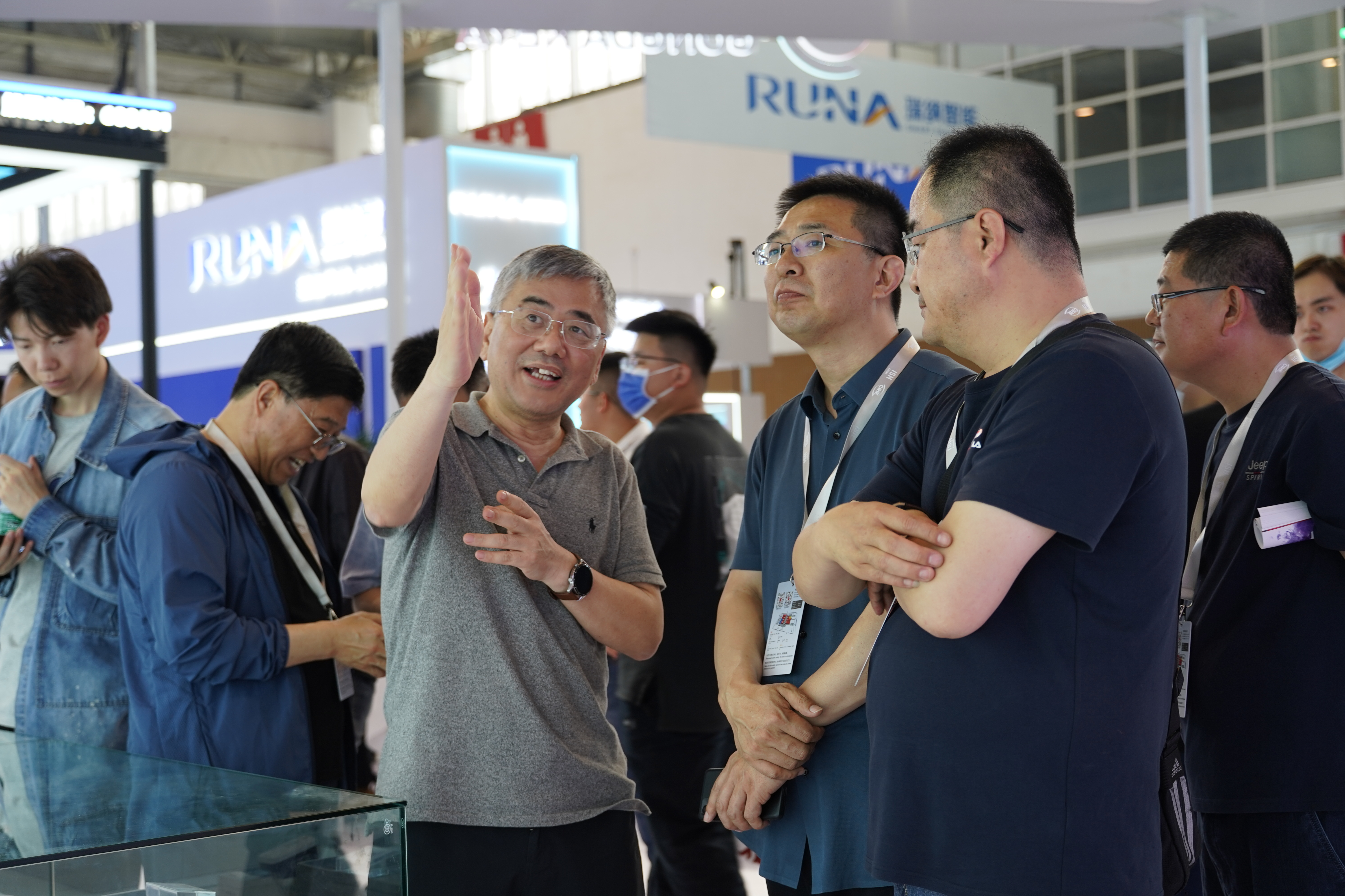 中国供热展盛大开幕！必威官方首页官网展位现场火爆！(图4)